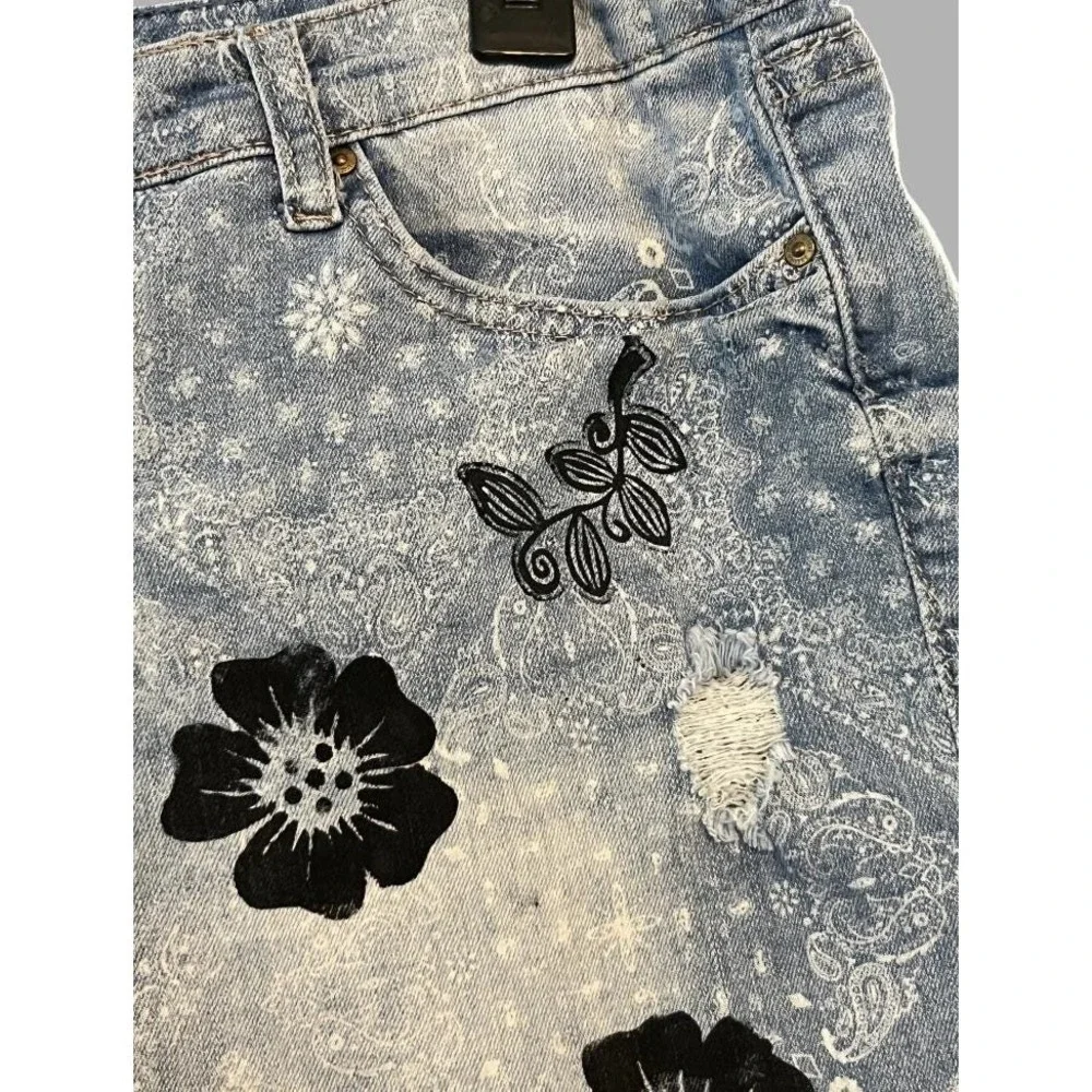 HAND PAINTED Denim Shorts Bleached Bandana BLACK FLOWERS Graffiti Streetwear 14